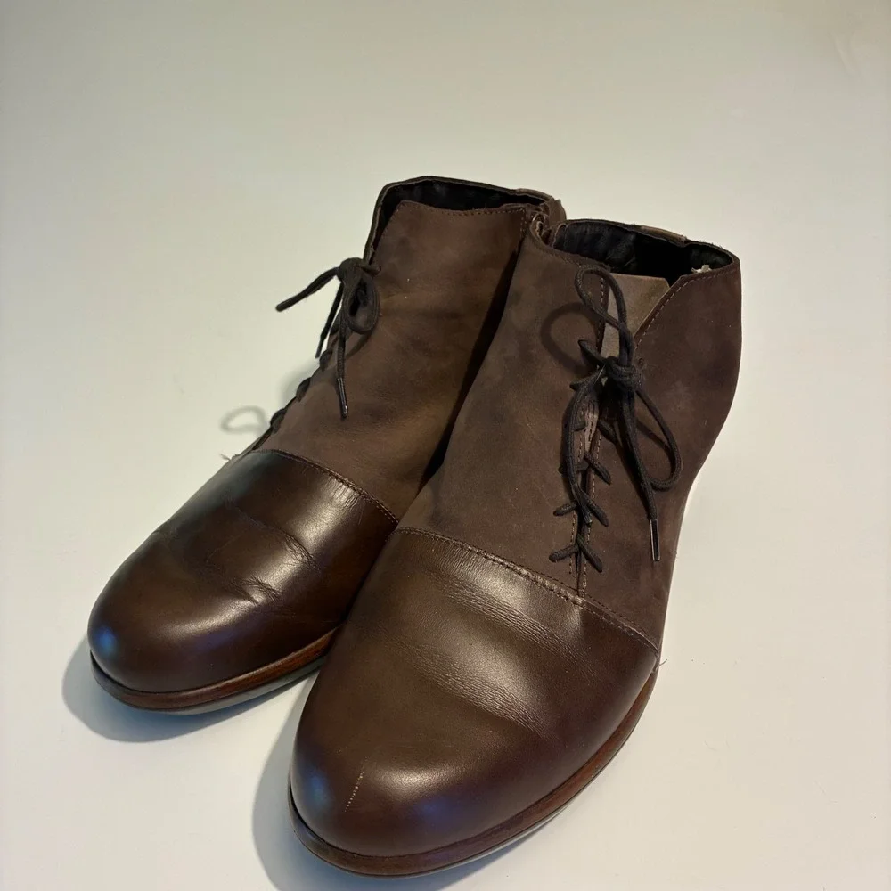 Naot leather nubuck